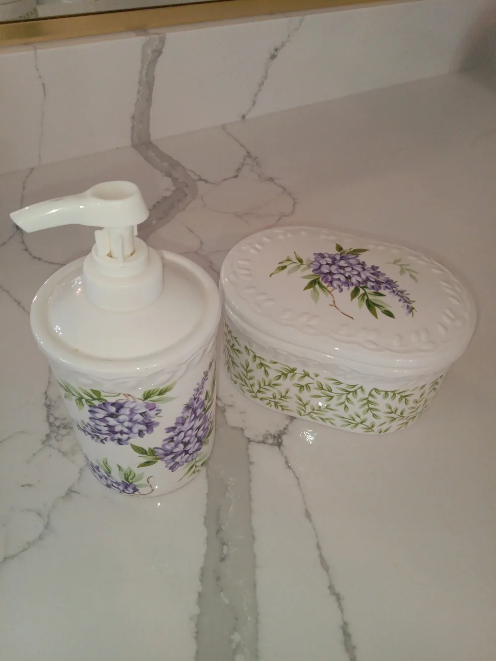 Liz Claiborne Wisteria Ceramic Lotion Bottle and Container Set Early 2000's